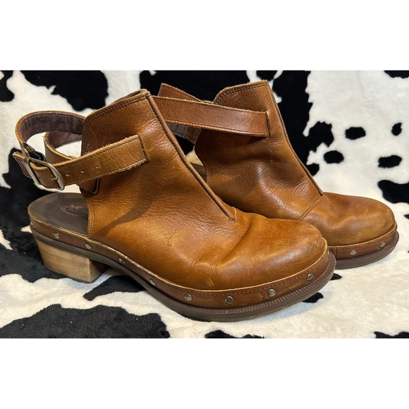 Chaco Shoes - Chaco Cataluna Clog Tan Leather Slingback Studded Block Heel Boots Womens Size 8